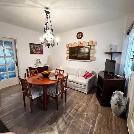 Dryades House In Apartment *