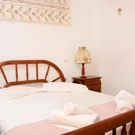 Apartment Dryades House In Kinitharos